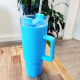 Mug Thermique 1100ml avec Paille et Poignée – Étanche et Lavable