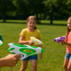 Pistolet à Eau Enfant Modèle Futuriste Longueur 20 cm Couleur Aléatoire pour Jeux de Plein Air et Batailles Aquatiques