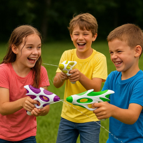 Pistolet à Eau Enfant Modèle Futuriste Longueur 20 cm Couleur Aléatoire pour Jeux de Plein Air et Batailles Aquatiques