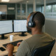 Casque Bluetooth Sans Fil Rechargeable Léger Confortable et Réglable Portée 10 Mètres Autonomie 4 Heures