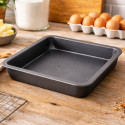Set de 2 Moules à Gâteaux Carrés 22,5 cm – Acier au Carbone Anti-Dérapant, Résistant jusqu’à 280 °C, Cuisson Homogène