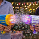 Pistolet à Bulles LED 69 Sorties Bazooka Lumineux pour Enfants – Machine à Bulles pour Jeux Extérieur Bleu et Jaune