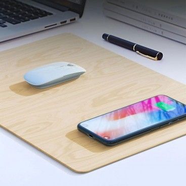Tapis de souris avec zone de recharge à induction