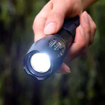 Lampe Torche Militaire XML T6